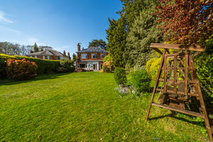 REAR GARDEN- click for photo gallery